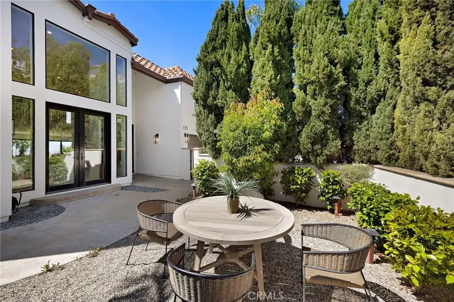 725 Balboa Avenue, Laguna Beach, CA 92651 - #3
