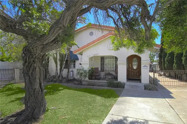 2094 Orange Avenue, Costa Mesa, CA 92627