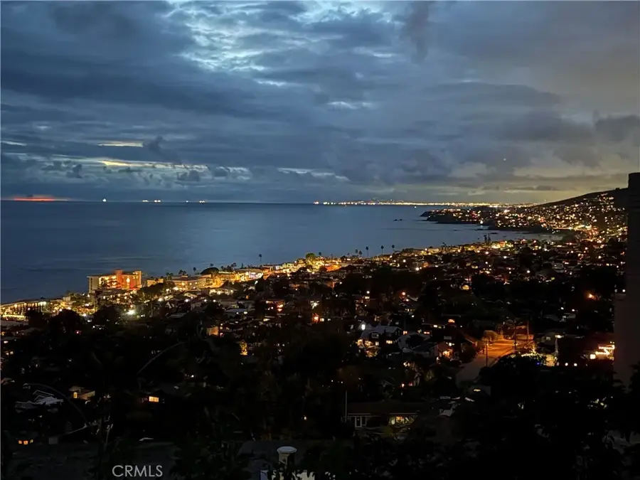 2147 Crestview, Laguna Beach, CA 92651 - #2