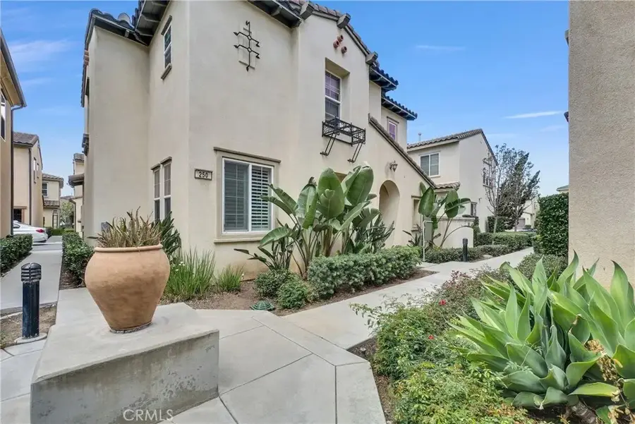 250 W Sparkleberry, Orange, CA 92865 - #2