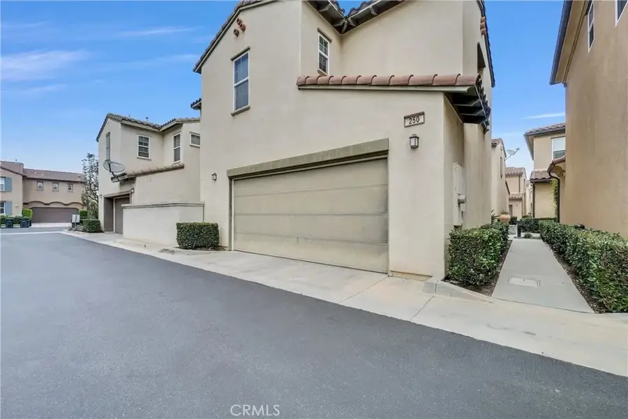 250 W Sparkleberry, Orange, CA 92865 - #3