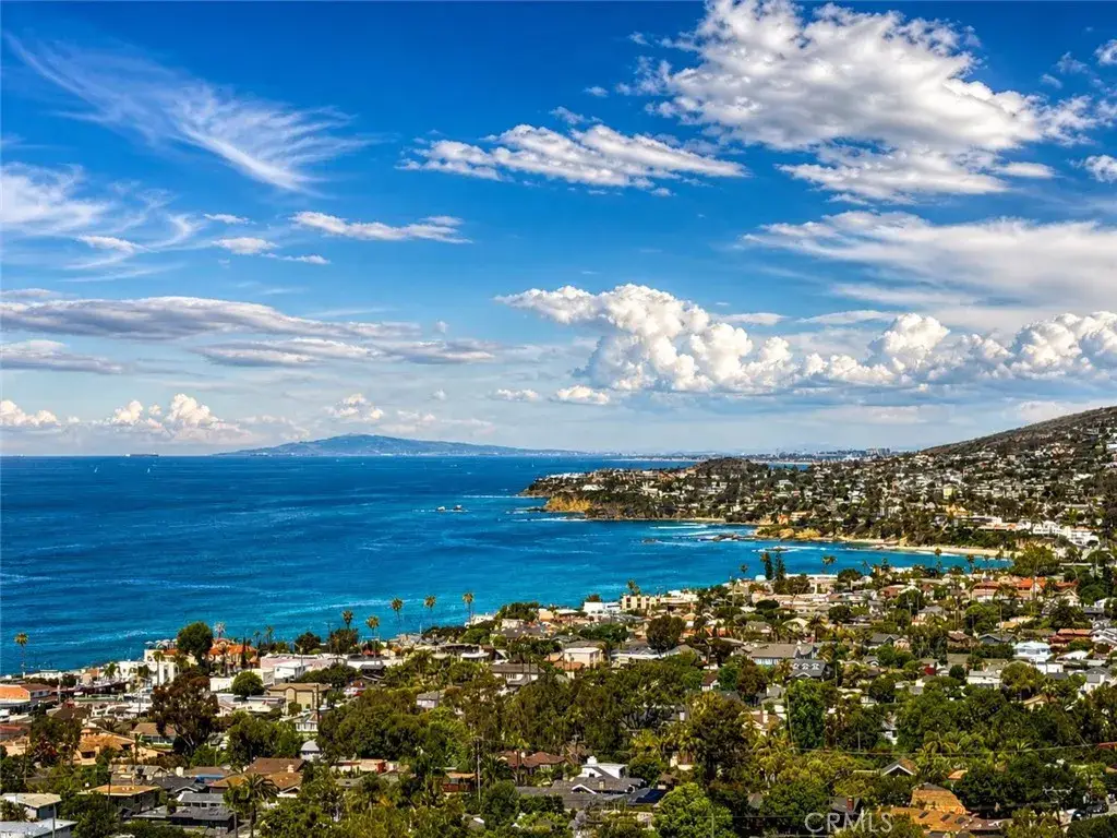 2147 Crestview, Laguna Beach, CA 92651 - #1