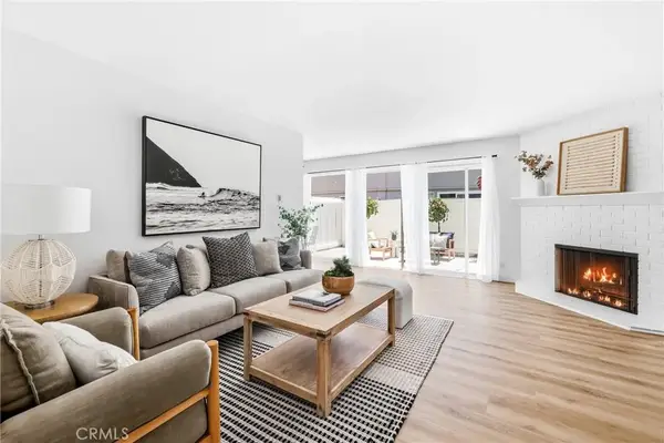 1741 Tustin Avenue #12C, Costa Mesa, CA 92627