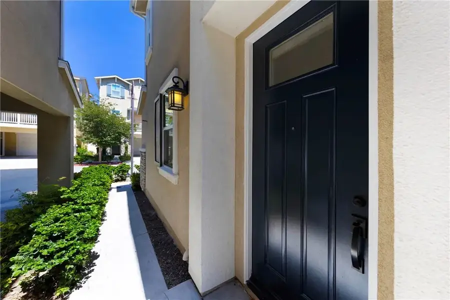 385 N Avelina Way, Anaheim, CA 92805 - #2