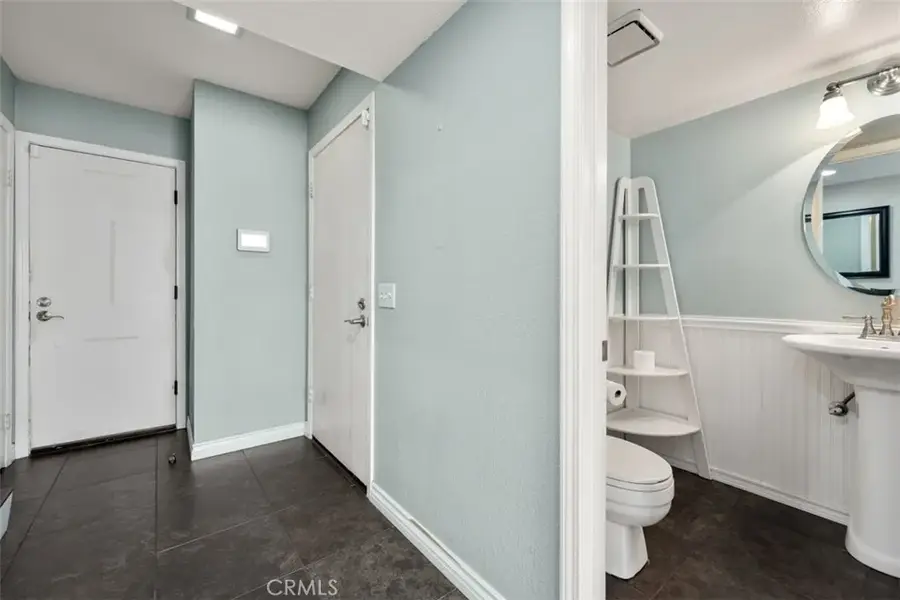 939 W 19th, Costa Mesa, CA 92627 - #3