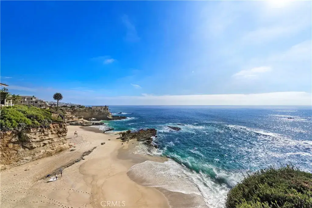 31561 Table Rock Drive #202, Laguna Beach, CA 92651 - #1