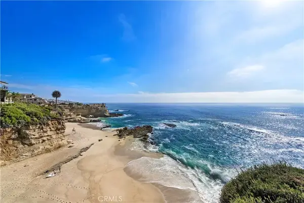 31561 Table Rock Drive #202, Laguna Beach, CA 92651