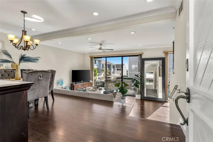 207 Columbia, Newport Beach, CA 92663 - #3