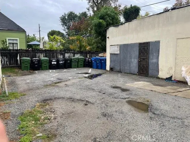 1320 W 25th Street, Los Angeles, CA 90007 - Image #3