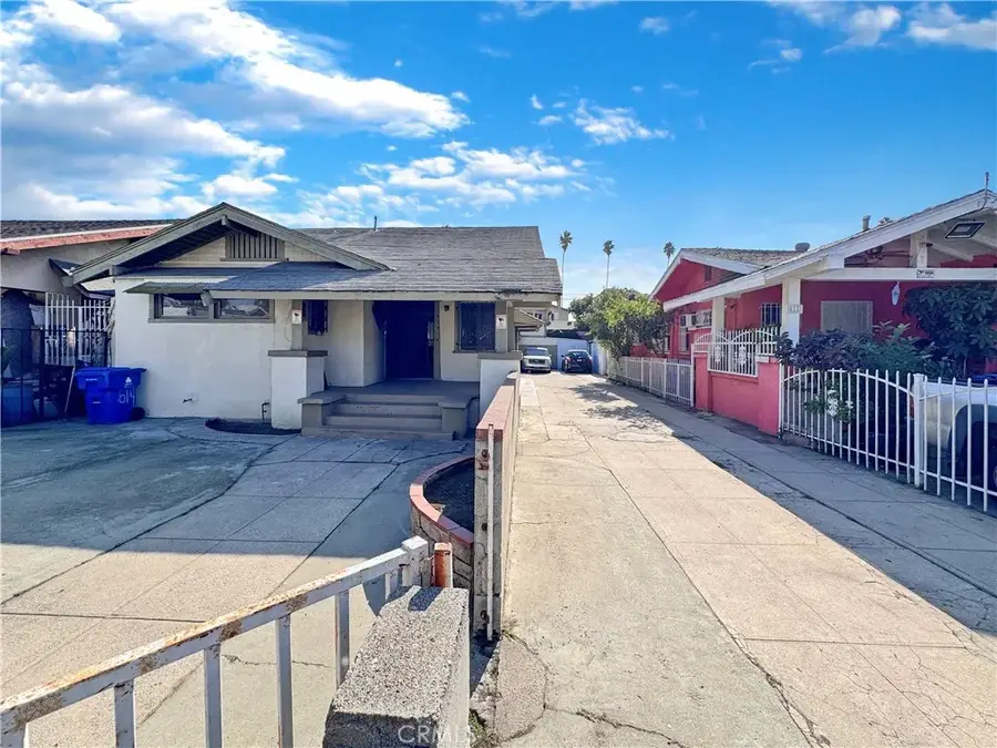 614 W 60th Street, Los Angeles, CA 90044 - Image #2