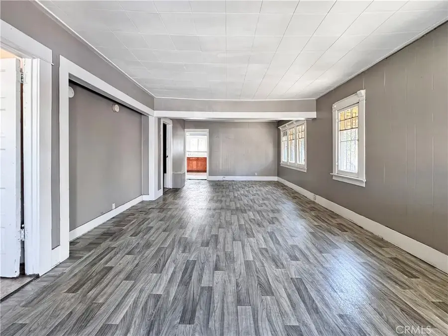 614 W 60th Street, Los Angeles, CA 90044 - Image #3