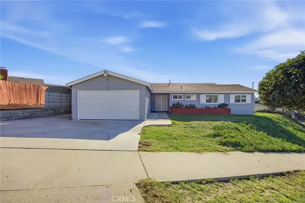 4975 Loris, San Diego, CA 92105