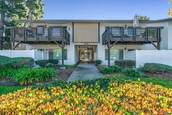 1200 W Lambert Road #41, La Habra, CA 90631