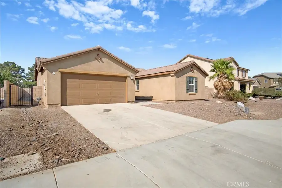 3213 Patti Ln, Lancaster, CA 93535 - Image #2