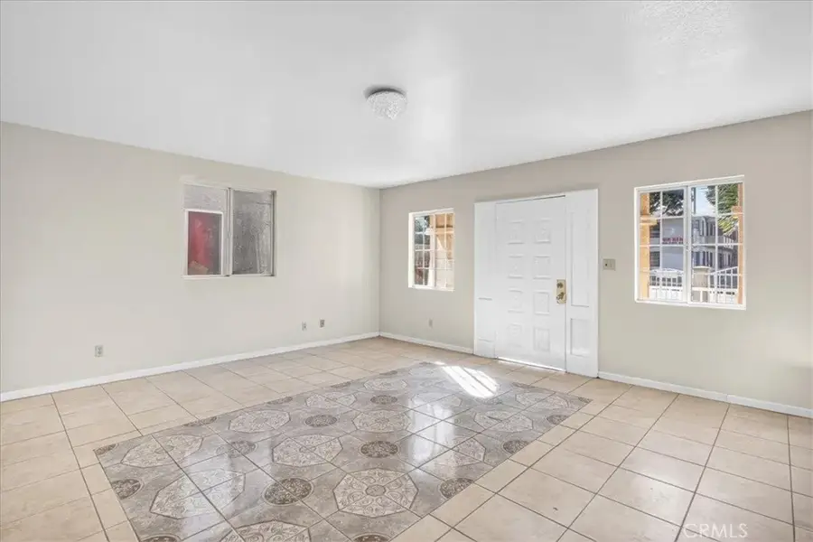 2039 W Florence, Los Angeles, CA 90047 - #2