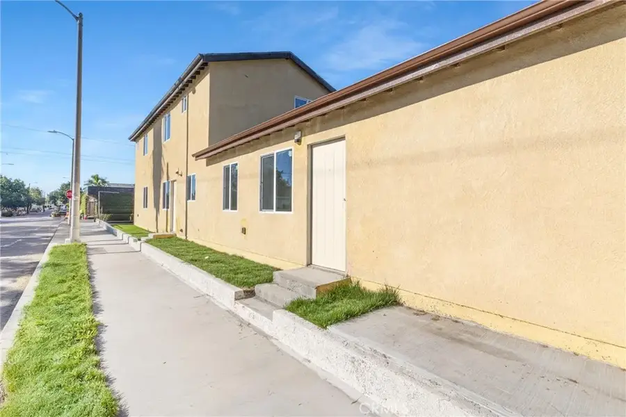 2027 E 105th, Los Angeles, CA 90002 - #3