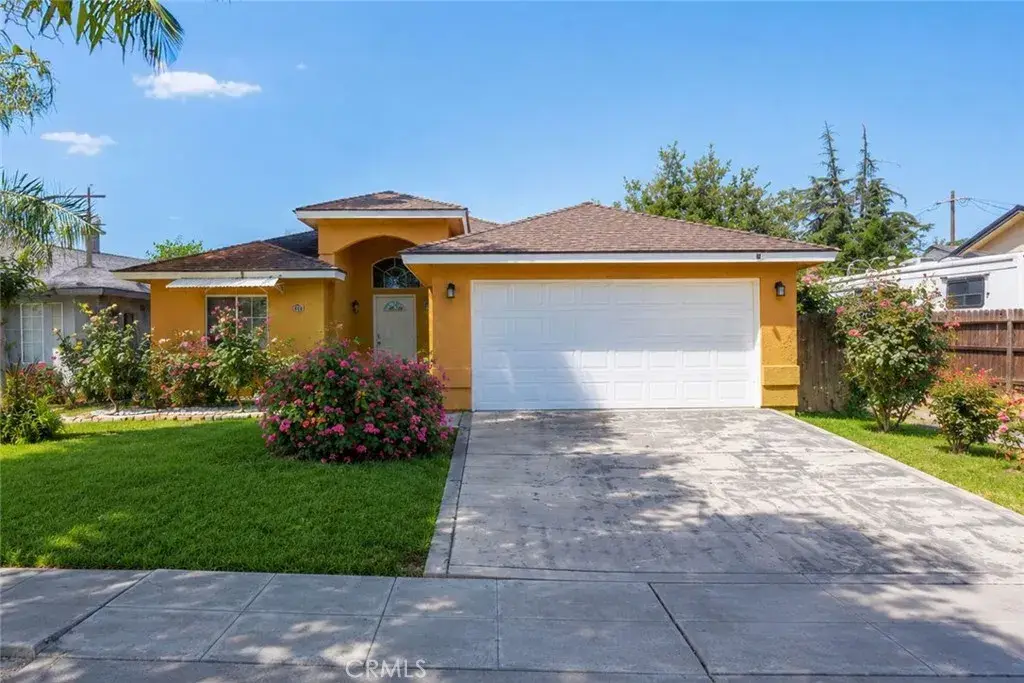 2380 S Holly Ave, Fresno, CA 93706 - #1