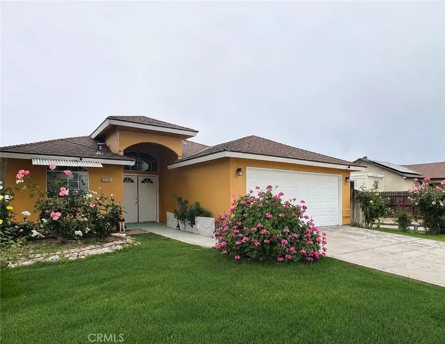 2380 S Holly Ave, Fresno, CA 93706 - #2