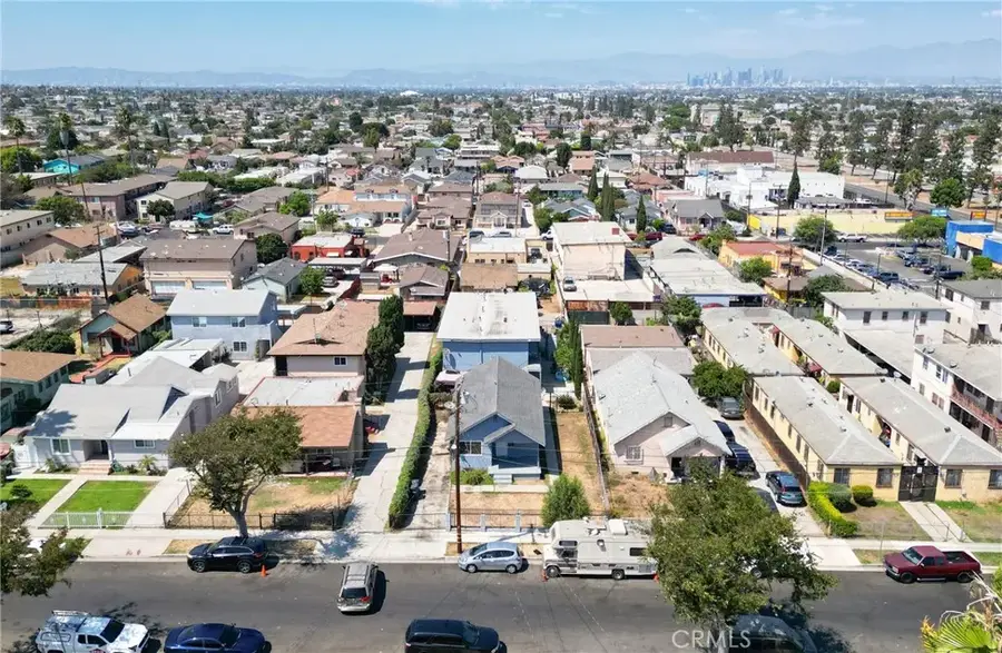 1035 W 107th, Los Angeles, CA 90044 - #2