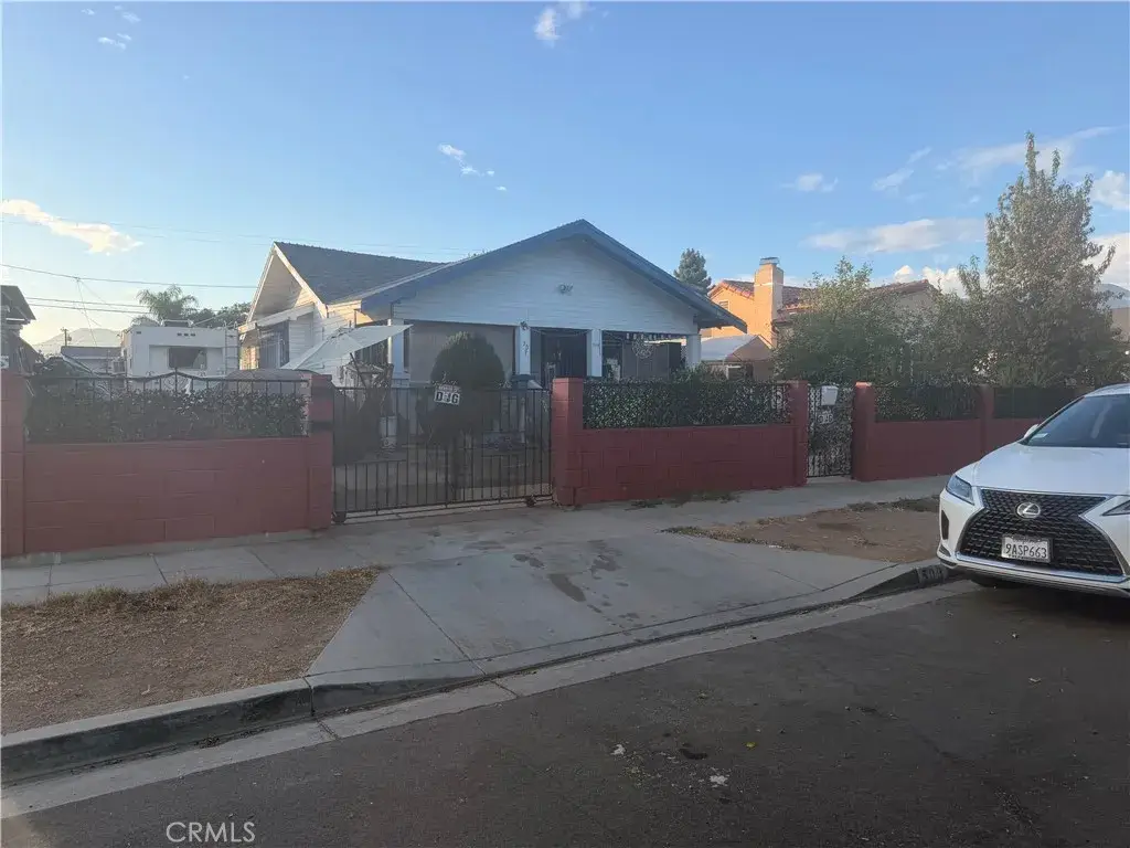 509 N Hagar Street, San Fernando, CA 91340 - #1