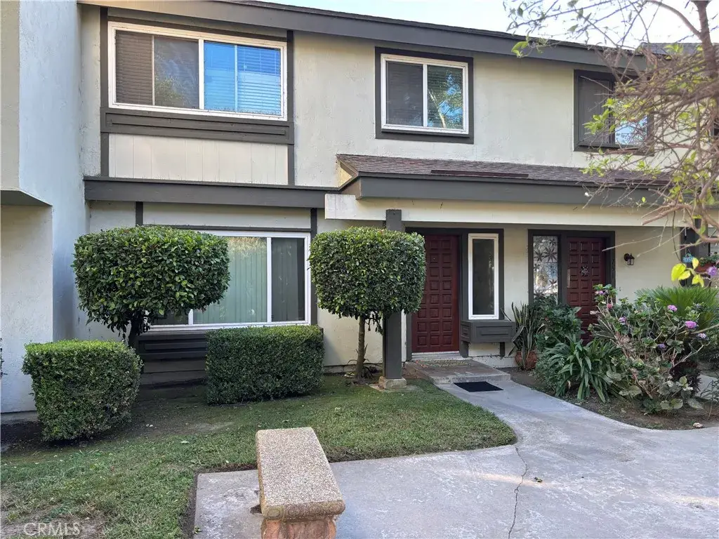 9753 Karmont, South Gate, CA 90280 - #1