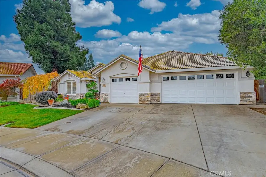726 Nighthawk, Merced, CA 95340 - Image #2