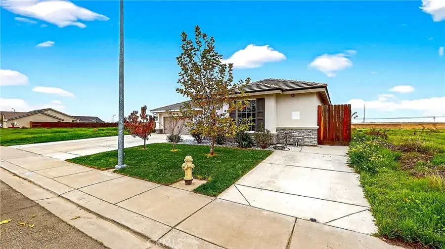 171 Kelly Court, Atwater, CA 95301 - Image #2