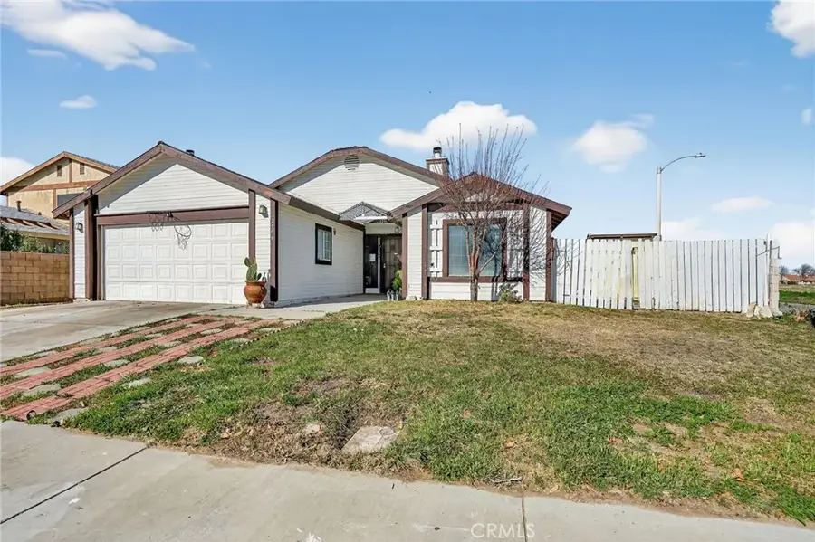 2559 E Avenue J2, Lancaster, CA 93535 - Image #2