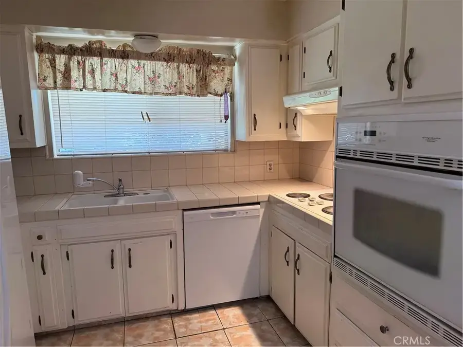 1445 Brookdale, Merced, CA 95340 - #3