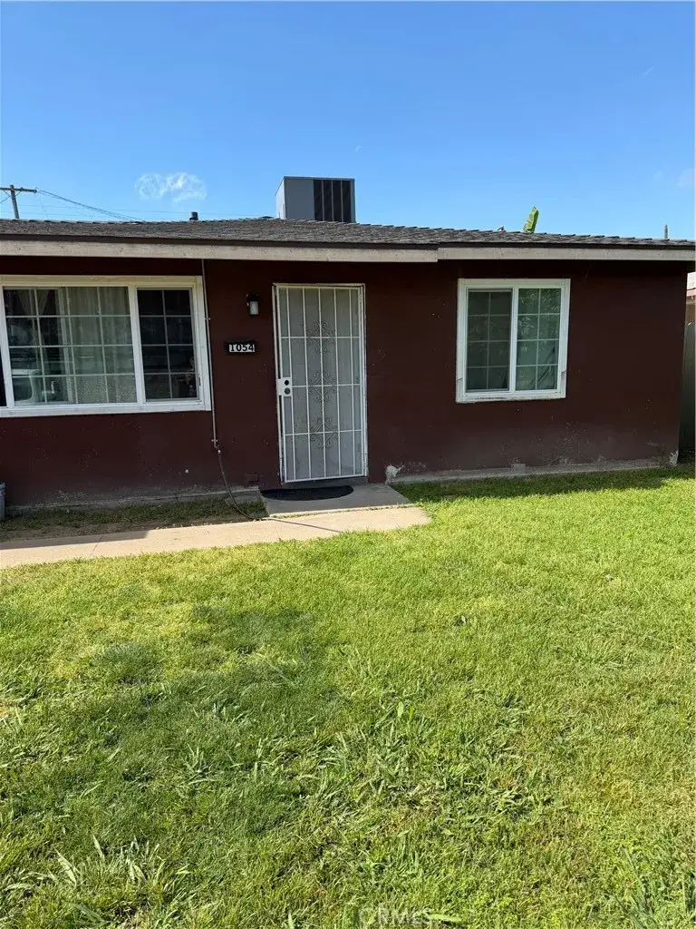 1054 W 24th, Merced, CA 95340 - #1