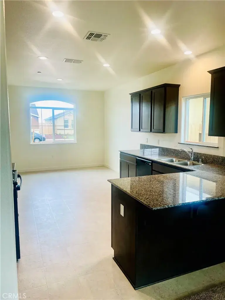 81 Squaw Valley Ct., Merced, CA 95341 - #3