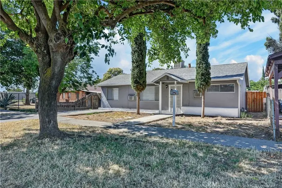 520 W 9th Street, Merced, CA 95341 - #3