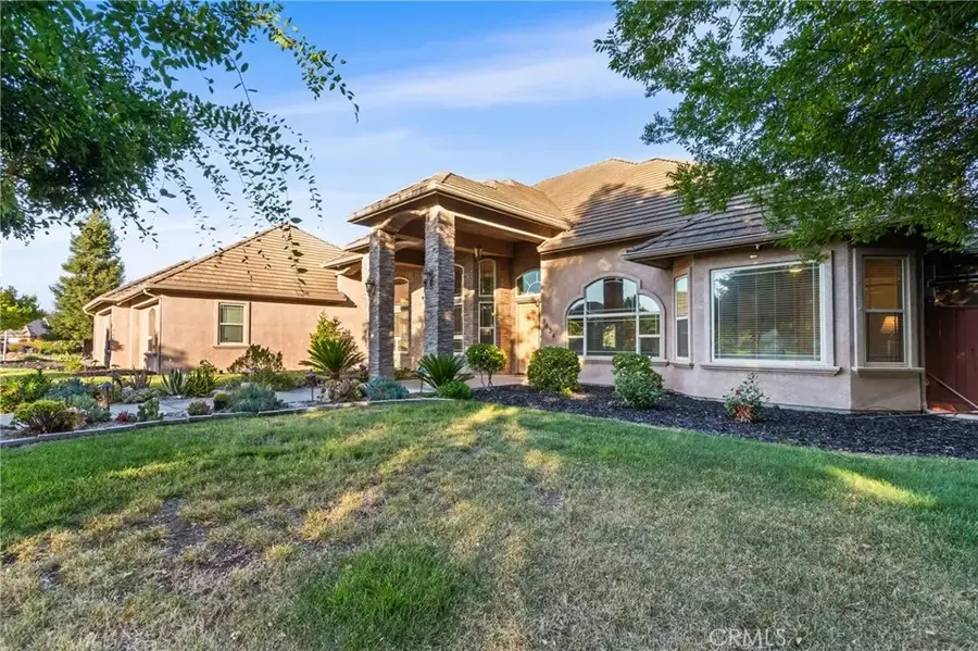 3834 N Golden Bear, Merced, CA 95340 - #3