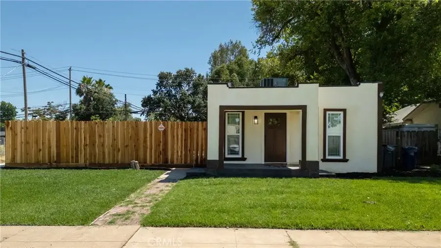 204 W 25th Street, Merced, CA 95340 - #2