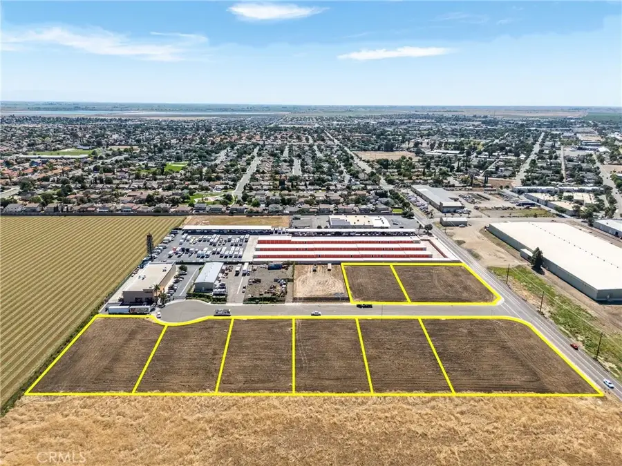 216 Commerce, Los Banos, CA 93635 - #2