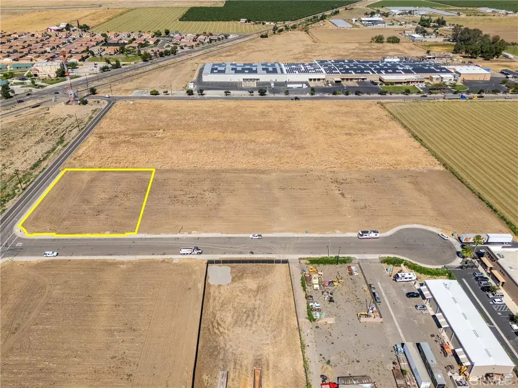 203 Commerce, Los Banos, CA 93635 - #1