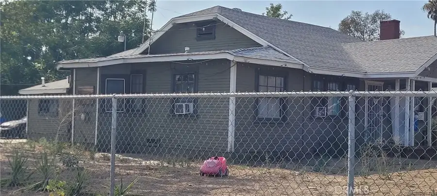 9088 Date, Fontana, CA 92335 - #2