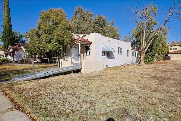 409 W 25th Street, Merced, CA 95340