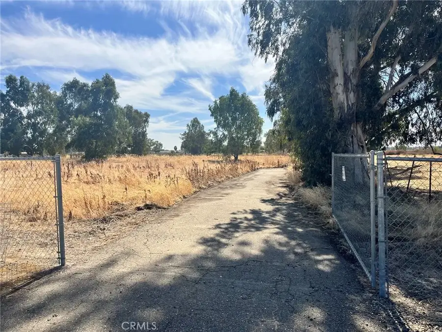 2529 La Loma, Merced, CA 95340 - #2