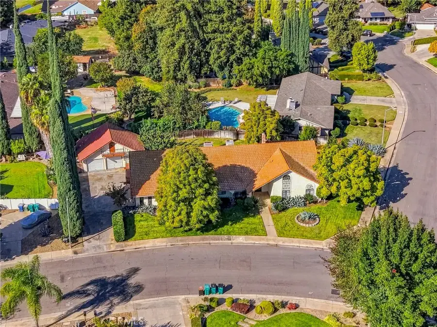 2817 Greenfield, Merced, CA 95340 - #2