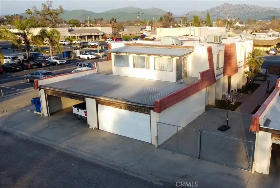 355 Pearson, Porterville, CA 93257 - #2