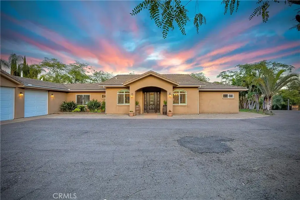 1986 Grey Rabbit Hollow Lane, Fallbrook, CA 92028 - Image #1