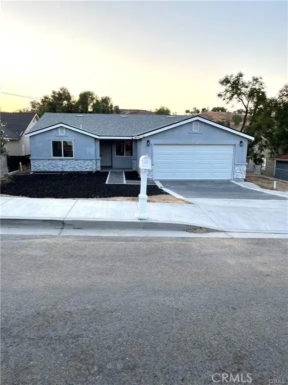 315 Davis, Lake Elsinore, CA 92530 - #2