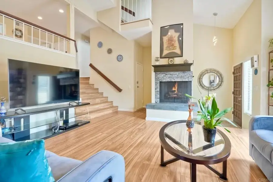 3304 Caminito Eastbluff #143, La Jolla, CA 92037 - Image #2