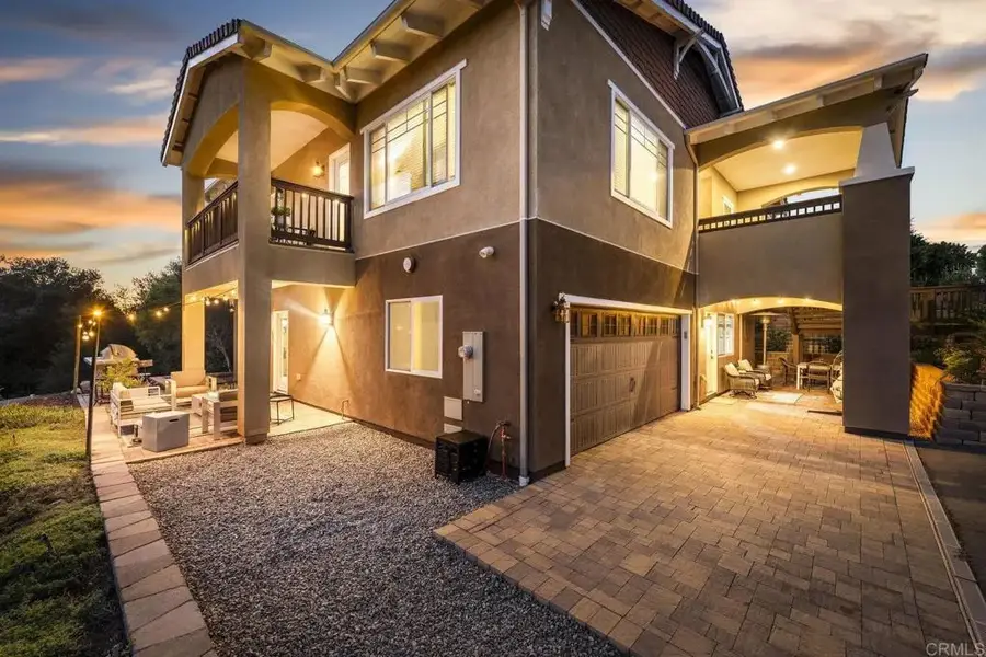 27636 Mountain Meadow Road, Escondido, CA 92026 - Image #2