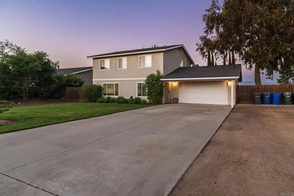 435 W Hawthorne Street, Fallbrook, CA 92028 - Image #1