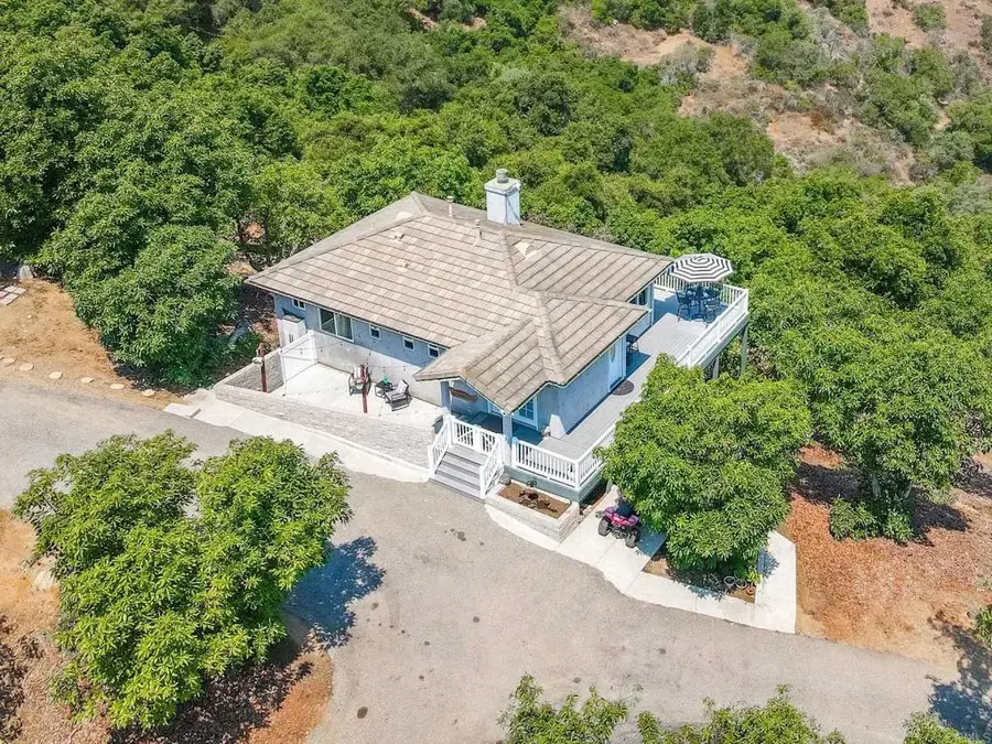 2125 Puerto Del Mundo, Fallbrook, CA 92028 - Image #2