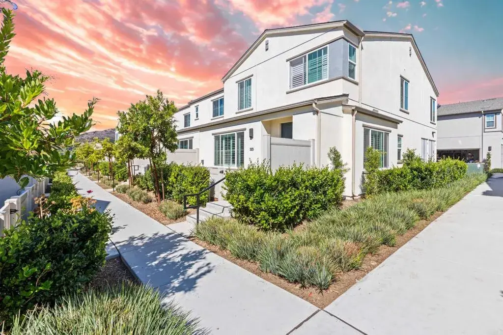 323 Citrine Trail, Fallbrook, CA 92028 - Image #1