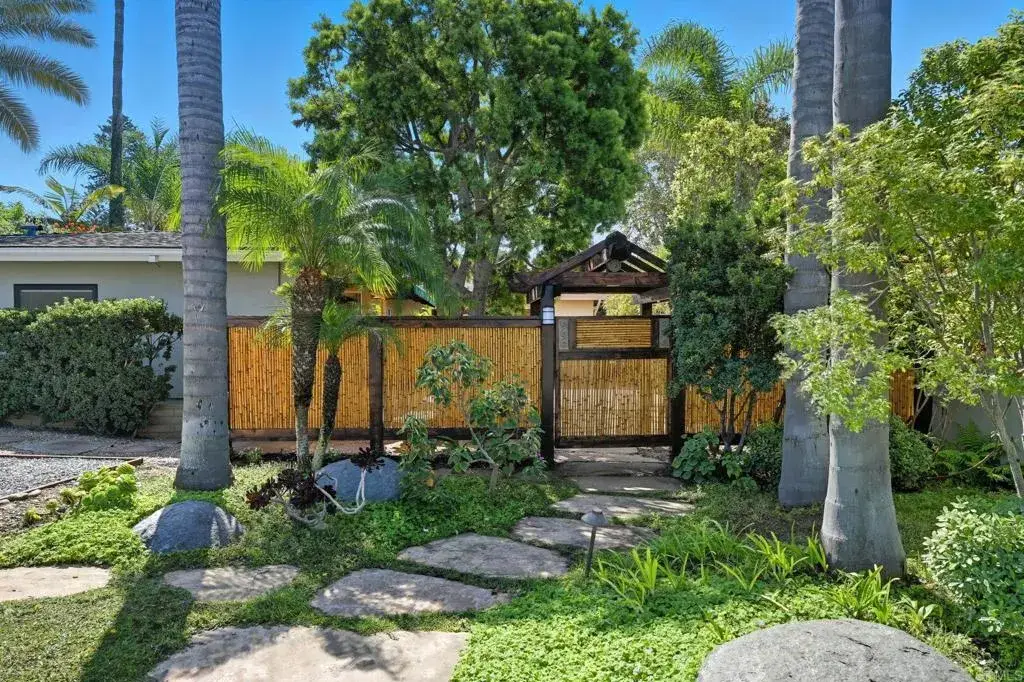 241 E Cliff Street, Solana Beach, CA 92075 - Image #1