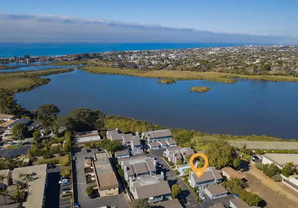 2525 Jefferson Street #E, Carlsbad, CA 92008